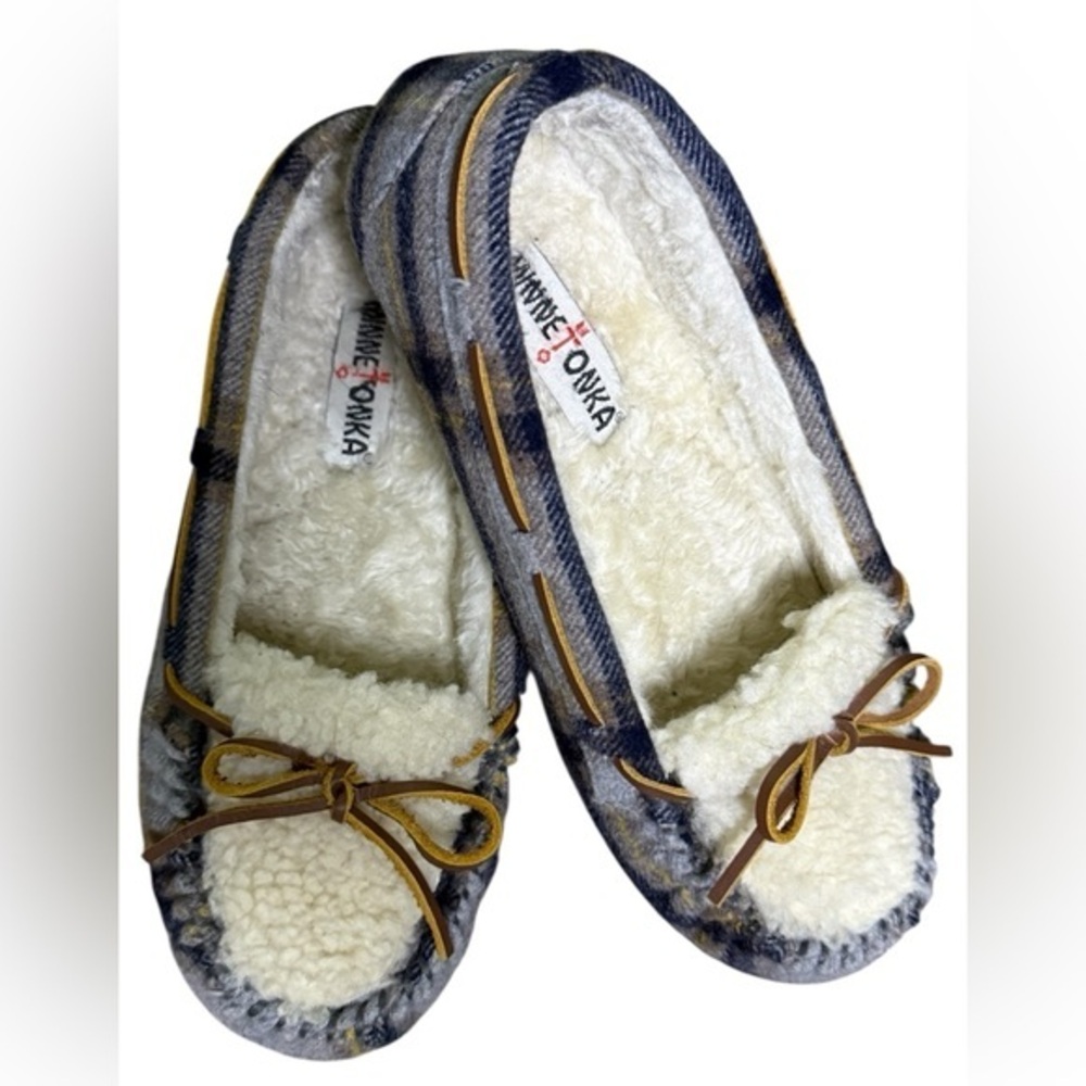 Minnetonka Gray Plaid Wool Moccasin Slippers Size 9 Cabin Cozy Lodgecore - Picture 2 of 6
